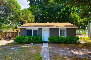 1299 NE 40th Ct, Oakland Park, FL 33334 - Photo 1