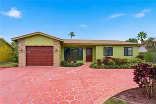 8510 NW 8th St, Pembroke Pines, FL 33024 - Photo 1