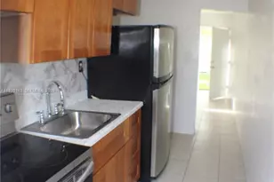 915 NW 5th St, Fort Lauderdale, FL 33311 - Photo 1