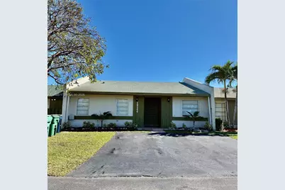 12144 SW 110th St Cir W, Miami, FL 33186 - Photo 1