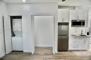 15762 SW 102nd St, Miami, FL 33196 - Photo 1