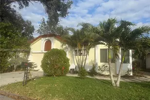 316 Bishop Rd, North Lauderdale, FL 33068 - Photo 1