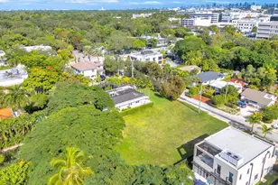 7240 SW 63rd Ct, South Miami, FL 33143 - Photo 1