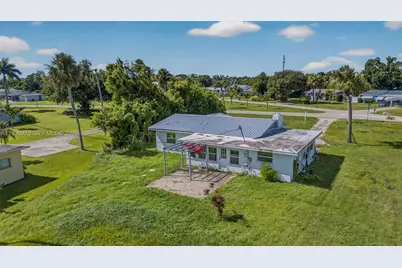 1300 Waite Dr, Fort Myers, FL 33903 - Photo 1