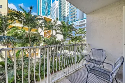 677 NE 24th St #304, Miami, FL 33137 - Photo 1
