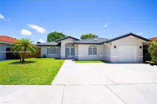 7940 SW 163rd Pl, Miami, FL 33193 - Photo 1