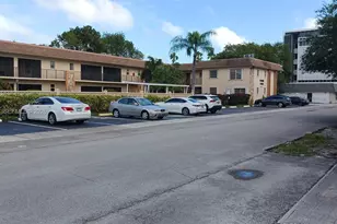 421 NE 1st St, Hallandale Beach, FL 33009 - Photo 1