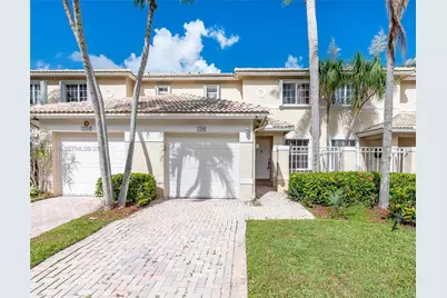 2296 NW 171st Ter #2296, Pembroke Pines, FL 33028 - Photo 1