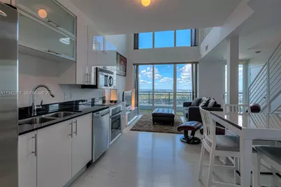 60 SW 13th St #4211, Miami, FL 33130 - Photo 1