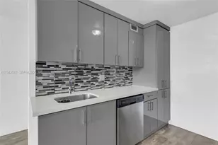 10400 SW 108th Ave, Miami, FL 33176 - Photo 1