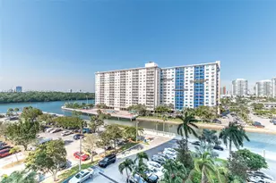 500 Bayview Dr, Sunny Isles Beach, FL 33160 - Photo 1
