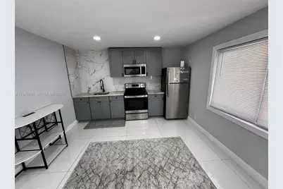 5181 NE 16th Ave #B, Pompano Beach, FL 33064 - Photo 1