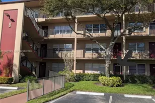 850 SW 133rd Terrace, Pembroke Pines, FL 33027 - Photo 1
