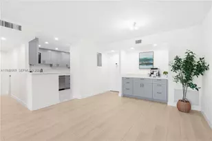 4400 Hillcrest Dr, Hollywood, FL 33021 - Photo 1