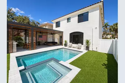 7782 NW 18th St, Pembroke Pines, FL 33024 - Photo 1
