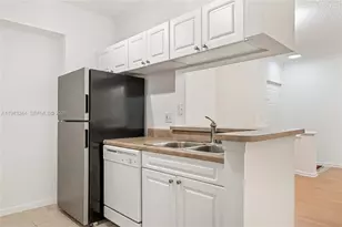 17150 N Bay Rd, Sunny Isles Beach, FL 33160 - Photo 1