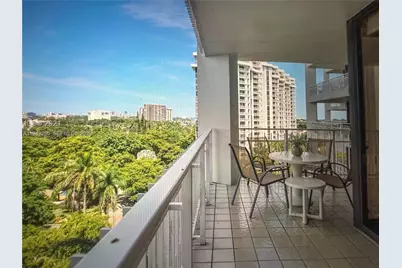 2000 Towerside Ter #1005, Miami, FL 33138 - Photo 1