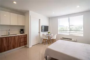 924 Marseille Dr, Miami Beach, FL 33141 - Photo 1