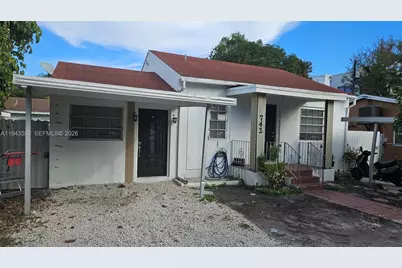 742 SW 10th St, Miami, FL 33130 - Photo 1