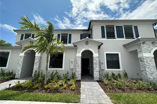 28471 SW 132nd Ct, Homestead, FL 33033 - Photo 1