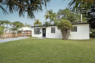 631 N 68th Terrace, Hollywood, FL 33024 - Photo 1