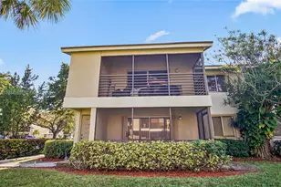 606 Gardens Dr, Pompano Beach, FL 33069 - Photo 1