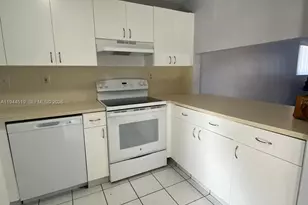 2690 W 76th St, Hialeah, FL 33016 - Photo 4