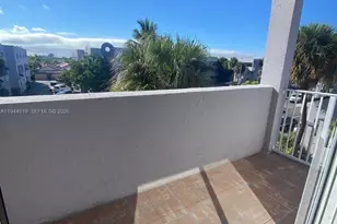 2690 W 76th St, Hialeah, FL 33016 - Photo 12