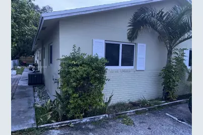 2407 SW 42nd Ave #C, Fort Lauderdale, FL 33317 - Photo 1