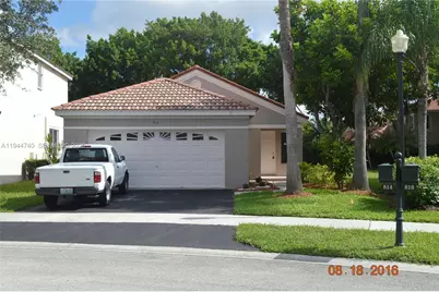 814 San Remo Dr, Weston, FL 33326 - Photo 1