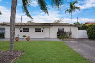 9312 SW 40th Terrace, Miami, FL 33165 - Photo 1