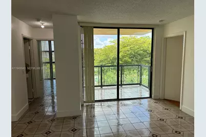 11780 SW 18th St #414-2, Miami, FL 33175 - Photo 1
