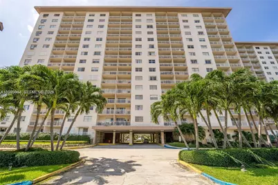 400 Kings Point Dr #1517, Sunny Isles Beach, FL 33160 - Photo 1