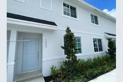 1025 NW 5th St, Florida City, FL 33034 - Photo 1