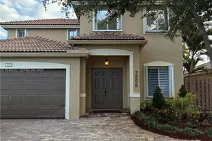 7856 NW 194th St, Hialeah, FL 33015 - Photo 1