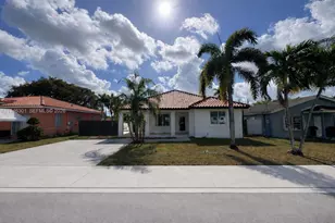 506 NW 7th St, Homestead, FL 33030 - Photo 1