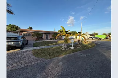 12925 SW 22nd St, Miami, FL 33175 - Photo 1