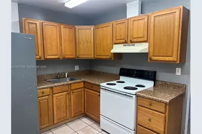 9203 NW 38th Dr #12, Coral Springs, FL 33065 - Photo 1