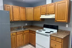 9203 NW 38th Dr, Coral Springs, FL 33065 - Photo 1