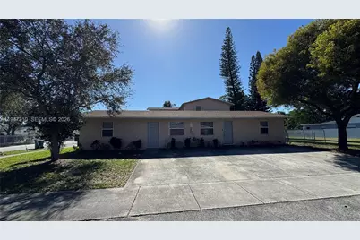 2099 NW 26th Ave #1E, Fort Lauderdale, FL 33311 - Photo 1