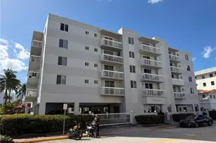 3588 Collins Ave, Miami Beach, FL 33140 - Photo 1