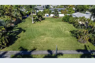 1211 Tyler St, Hollywood, FL 33019 - Photo 1