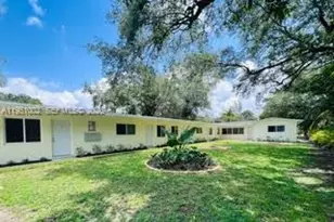 780 NE 122nd St, North Miami, FL 33161 - Photo 1