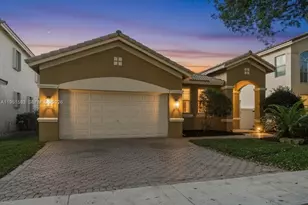 2238 SW 125th Ave, Miramar, FL 33027 - Photo 1