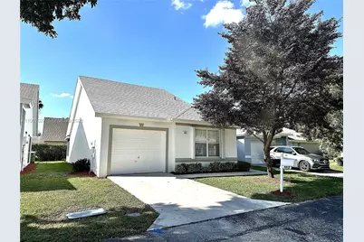 462 SE 20th Dr, Homestead, FL 33033 - Photo 1