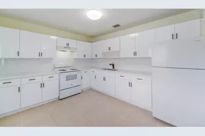 6320 NW 1st Pl #6322, Miami, FL 33150 - Photo 1