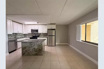 105 Meadows Cir #105, Boynton Beach, FL 33436 - Photo 1