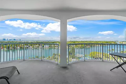 5401 Collins Ave #1129, Miami Beach, FL 33140 - Photo 1