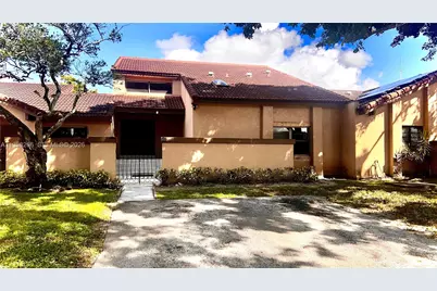 6637 NW 178th Ter, Hialeah, FL 33015 - Photo 1