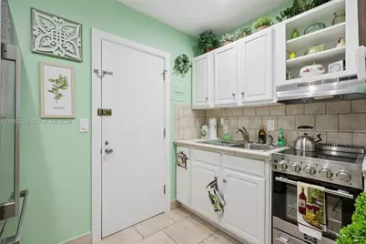 6260 NE 18th Ave #823, Fort Lauderdale, FL 33334 - Photo 1